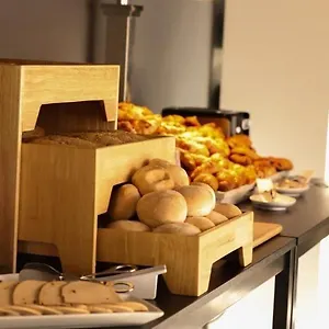 Suha Mina Rashid Bur Hotel Dubai